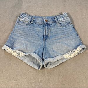 Rewash Juniors’ Light Blue Jean Shorts with Distressed Hem, size 3/26